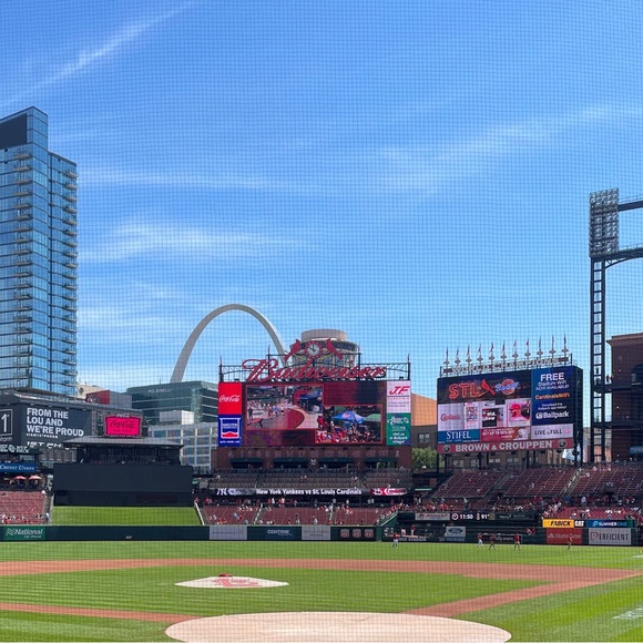 Meet your Posher - Picture 1 of 1